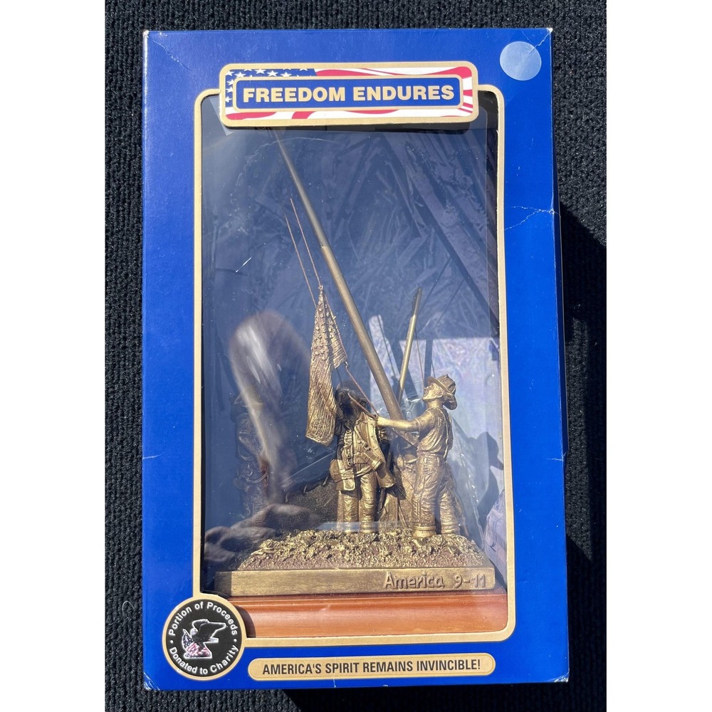 Vintage Freedom Endures 9/11 Firefighters Figurine‎ American Spirit Collectibles